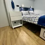 Hotel Thruster - Mini Kino, Lobby, Kuchnia, Netflix