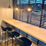 Thruster - Mini Kino, Lobby, Kuchnia, Netflix Hotel Gdynia