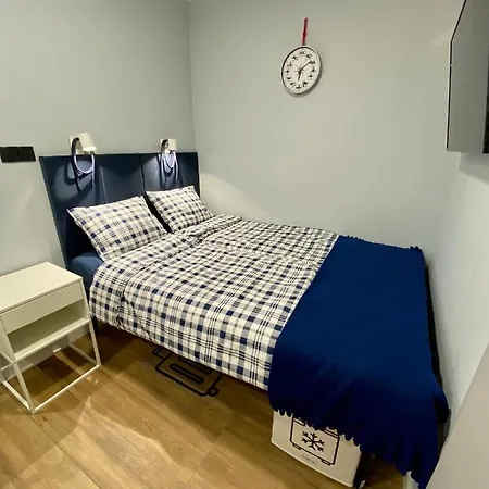 Thruster - Rooms, Kitchen, Chill-out Zone-netflix, Lobby-netflix * גדינייה