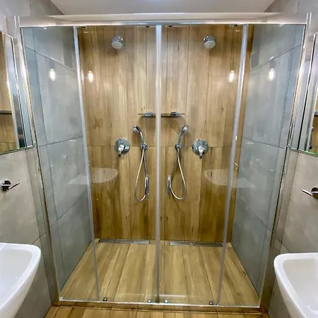 Thruster - Rooms, Kitchen, Chill-out Zone-netflix, Lobby-netflix *