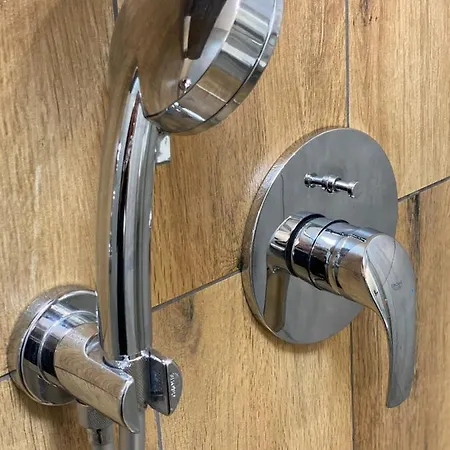 Thruster - Rooms, Kitchen, Chill-out Zone-netflix, Lobby-netflix غدينيا