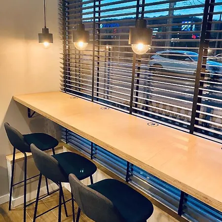 Thruster - Rooms, Kitchen, Chill-out Zone-netflix, Lobby-netflix Hotel Gdyně
