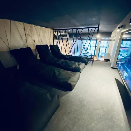 Thruster - Rooms, Kitchen, Chill-out Zone-netflix, Lobby-netflix