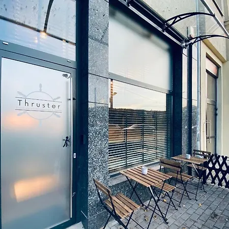 Thruster - Rooms, Kitchen, Chill-out Zone-netflix, Lobby-netflix * غدينيا