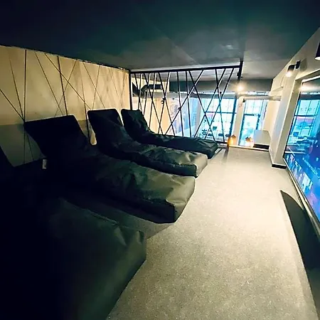 Thruster - Rooms, Kitchen, Chill-out Zone-netflix, Lobby-netflix 그디니아