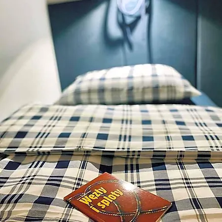 Thruster - Rooms, Kitchen, Chill-out Zone-netflix, Lobby-netflix 호텔 그디니아