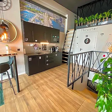 Thruster - Rooms, Kitchen, Chill-out Zone-netflix, Lobby-netflix 호텔