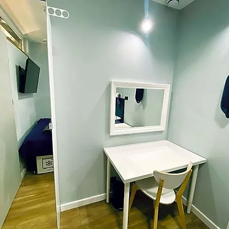 Thruster - Rooms, Kitchen, Chill-out Zone-netflix, Lobby-netflix 호텔 *