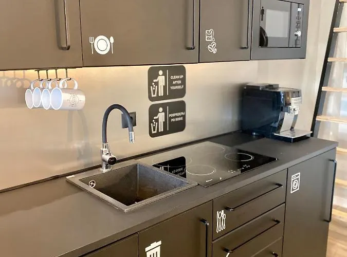 Thruster - Rooms, Kitchen, Chill-out Zone-netflix, Lobby-netflix Hotel Gdynia