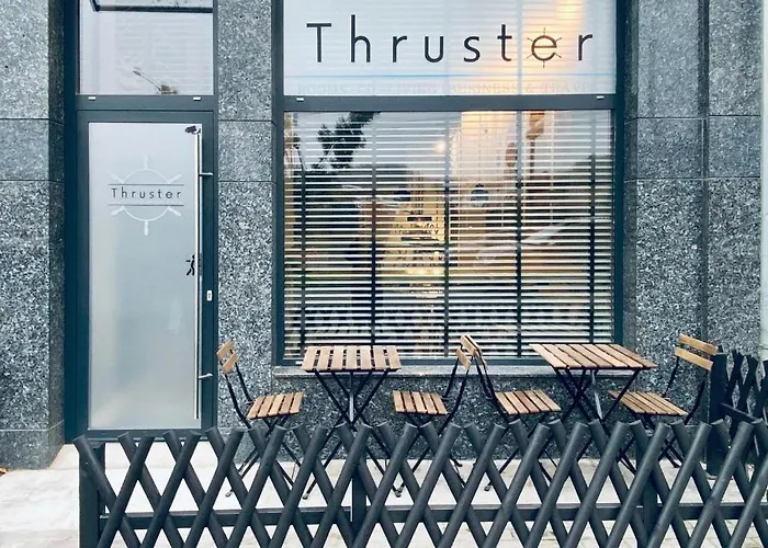 Thruster - Mini Kino, Lobby, Kuchnia, Netflix *