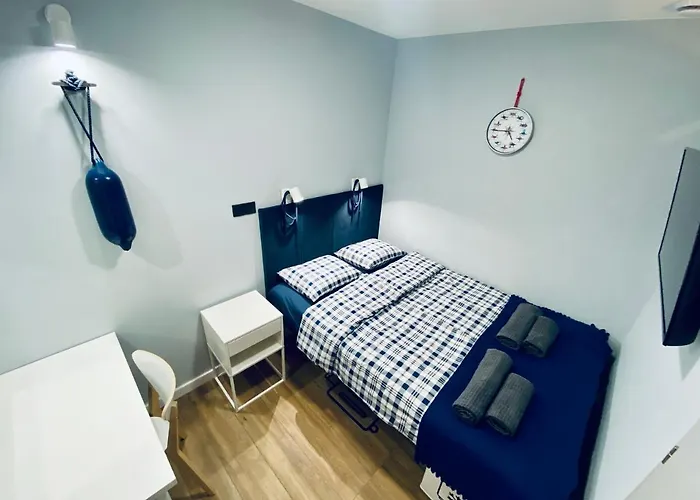 Hotel Thruster - Mini Kino, Lobby, Kuchnia, Netflix