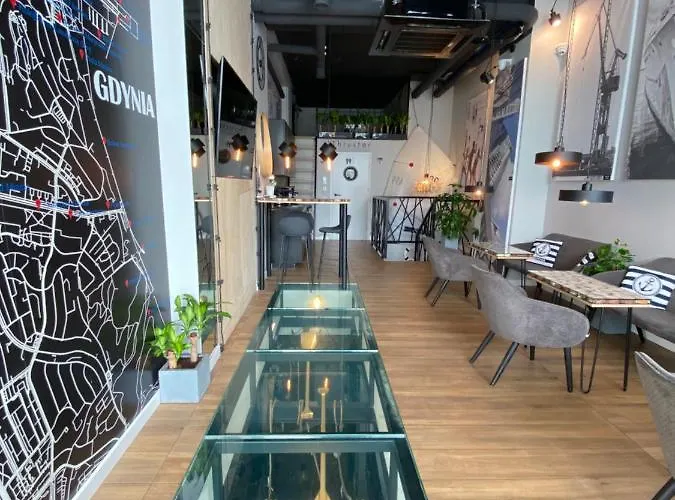 Hotel Thruster - Rooms, Kitchen, Chill-out Zone-netflix, Lobby-netflix Gdynia